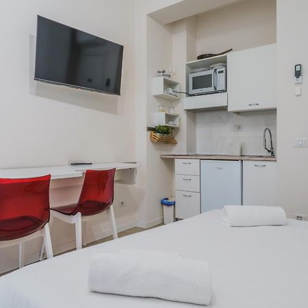 Cristel Apartment - 15 Min Da Milano - Parcheggio - Mono 2 Кормано Екстериор снимка